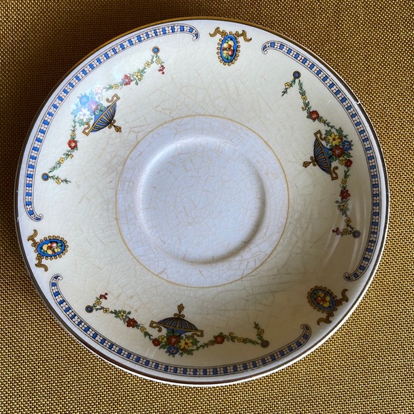Johnson Bros England antique Pareek saucer - Picture 1 of 8